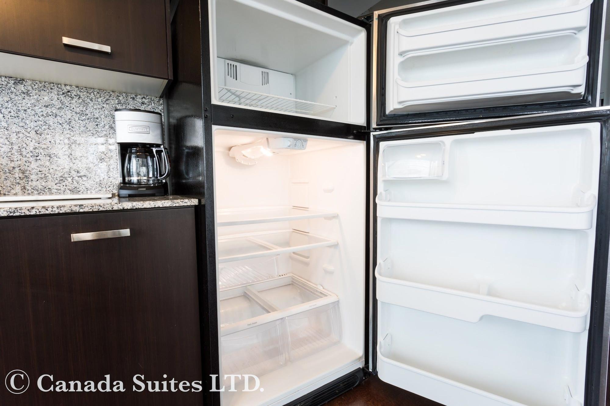 Canada Suites - 832 Bay St. Торонто Екстериор снимка